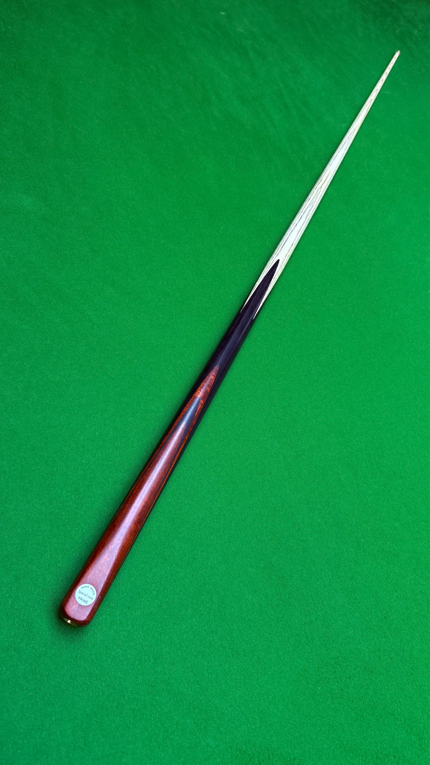 Special Cue Prime – Handmade Ash Snooker Cue – 58” / 9 mm Tip / 18 oz | CueShop Morocco