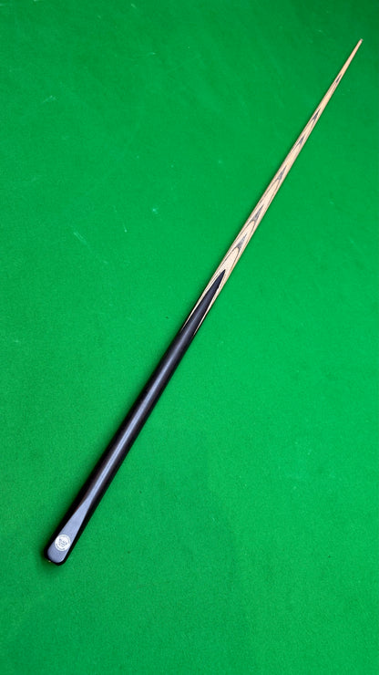 Unique Black Classic – Pool Cue |Tip 8.6 mm| 58”| 18 oz | 29