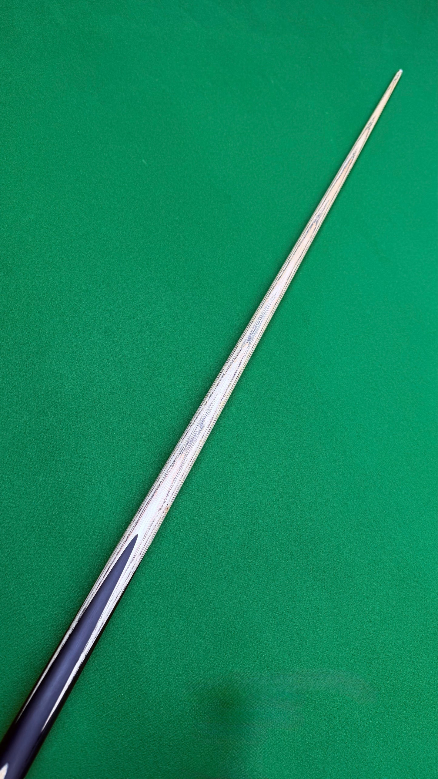 Unique Cues FS Limited Edition – Snooker Cue |Tip 9.4 mm| 57”| 18.2 oz | 29.7