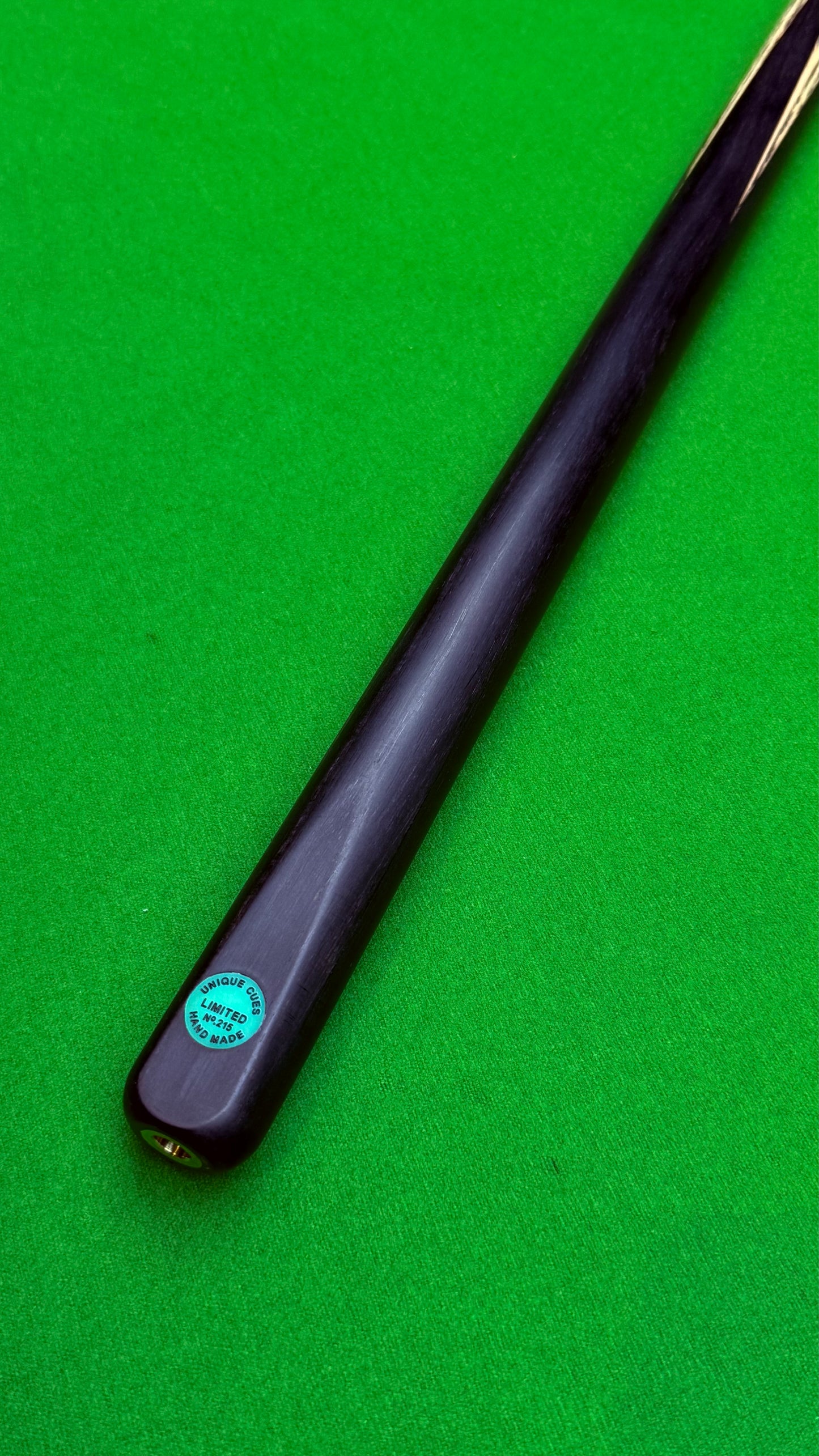 Unique Cues FS Limited Edition – Snooker Cue |Tip 9.5 mm| 58”| 18.2 oz | 29.5