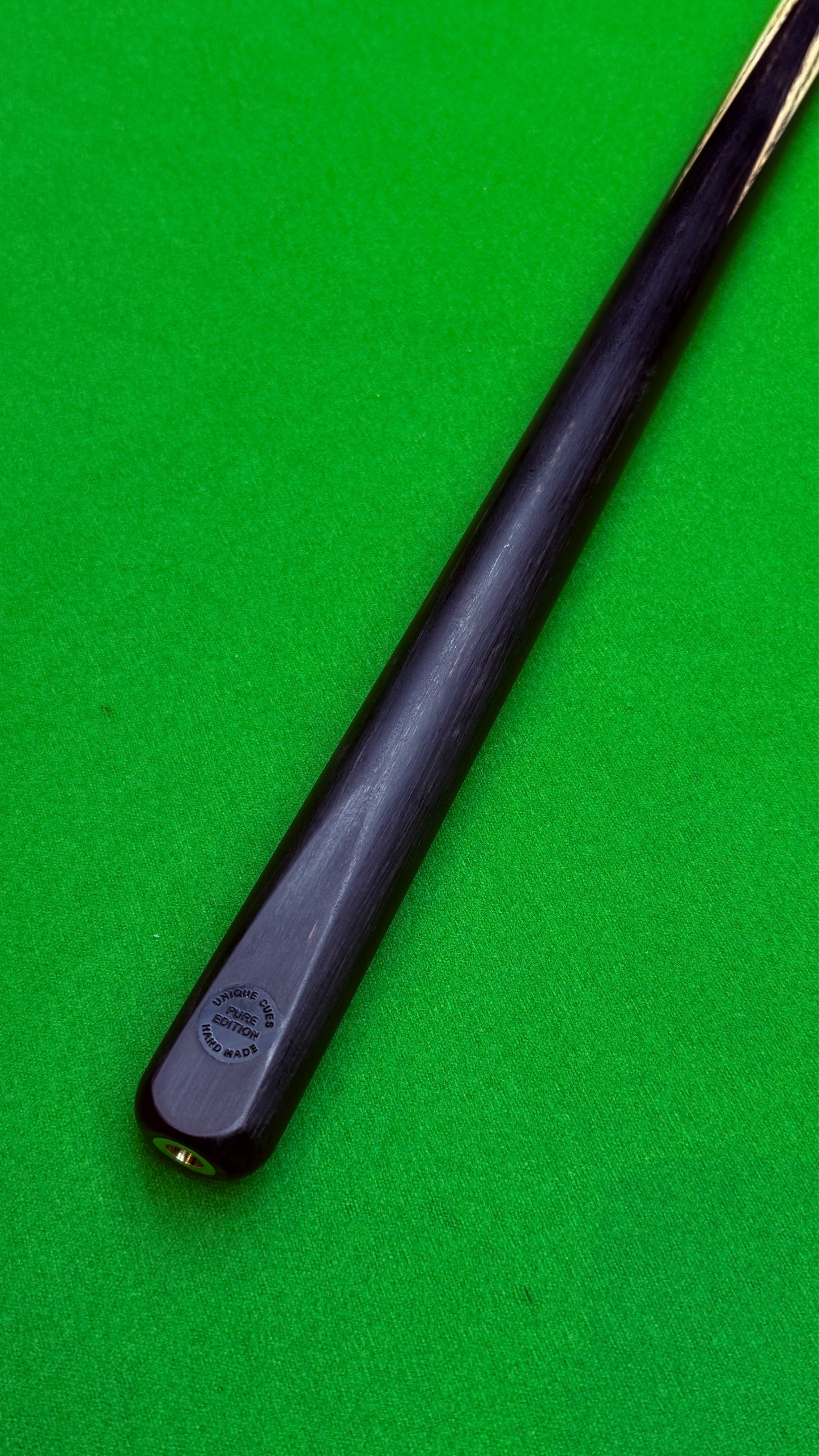 Unique Cues Pure Edition FS – Snooker Cue – 58" | Tip 9.5 mm | 18.2 oz | 29.5