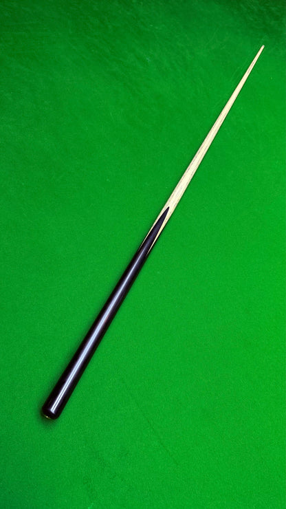 Unique Black classic n° 122 – Queue de snooker artisanale en frêne – Longueur 58” / Tip 9.5 mm / Poids 18 oz | CueShop Maroc