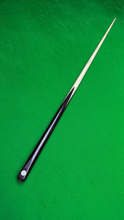 Unique Black classic n° 122 – Queue de snooker artisanale en frêne – Longueur 58” / Tip 9.5 mm / Poids 18 oz | CueShop Maroc