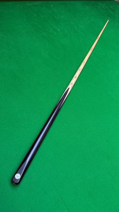 Unique Black classic n° 148– Queue de snooker artisanale en frêne – Longueur 58” / Tip 9.5 mm / Poids 18.2 oz | CueShop Maroc