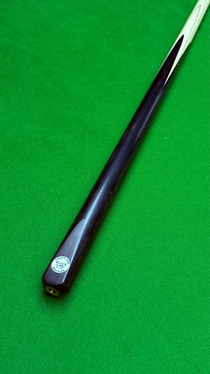 Unique Black classic n° 139– Queue de snooker artisanale en frêne – Longueur 58” / Tip 8.5 mm / Poids 17.8 oz | CueShop Maroc