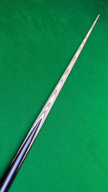 Unique Black classic n° 137– Queue de snooker artisanale en frêne – Longueur 58” / Tip 8.5 mm / Poids 17.6 oz | CueShop Maroc
