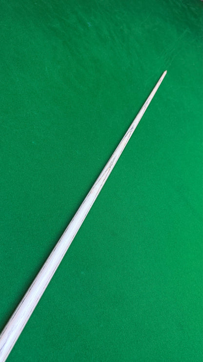 Unique Black classic n° 105 – Queue de snooker artisanale en frêne – Longueur 58” / Tip 9.3 mm / Poids 18 oz | CueShop Maroc