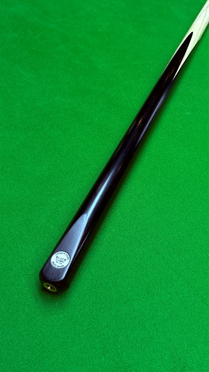 Unique Black classic n° 105 – Queue de snooker artisanale en frêne – Longueur 58” / Tip 9.3 mm / Poids 18 oz | CueShop Maroc